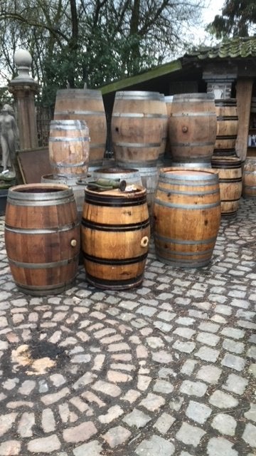 Wijnvaten van robuust eiken., 150 liter of meer, Ophalen, Hout