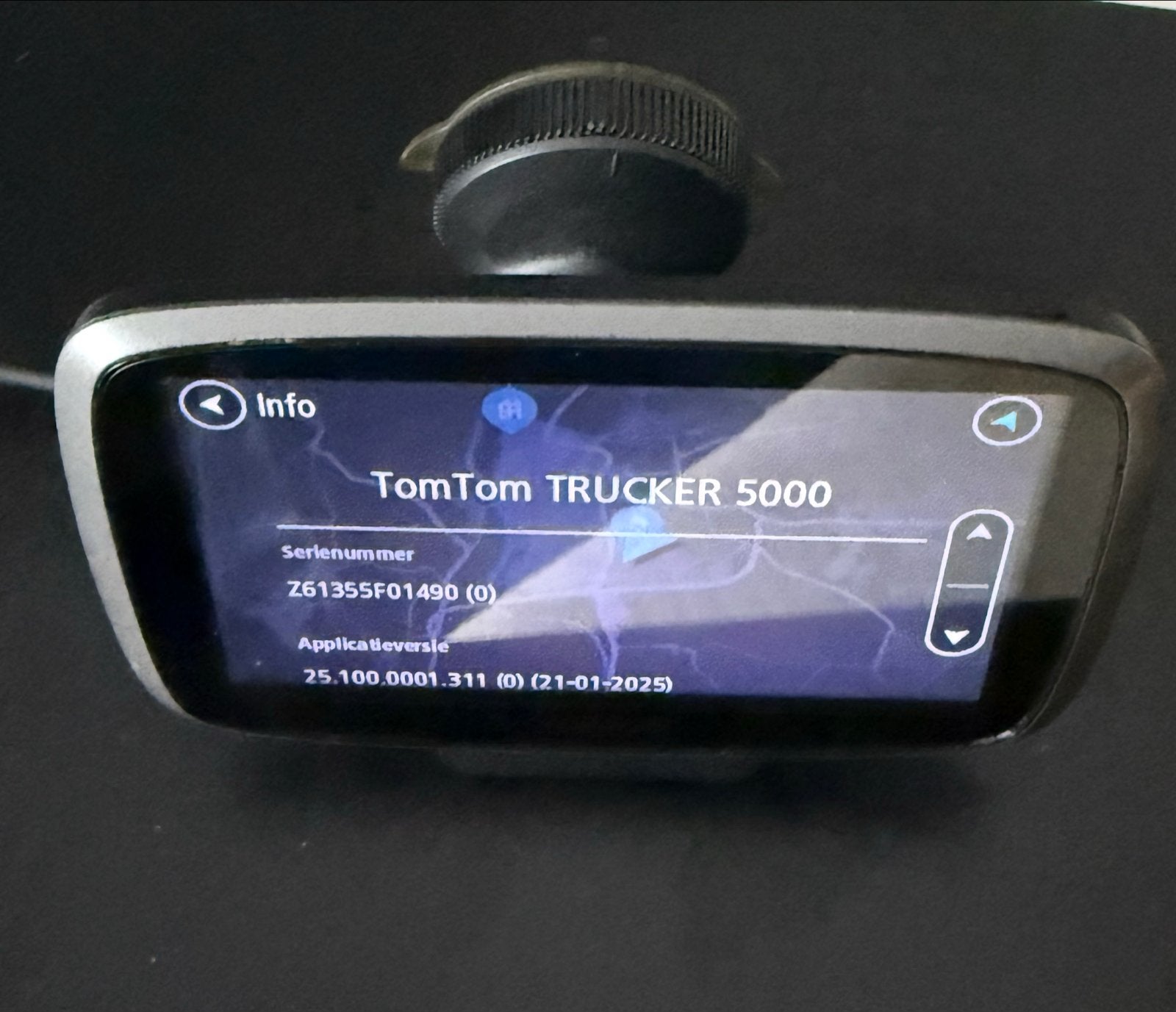 TomTom TRUCKER 5000 Navigatiesysteem, Ophalen of Verzenden, Zo goed als nieuw