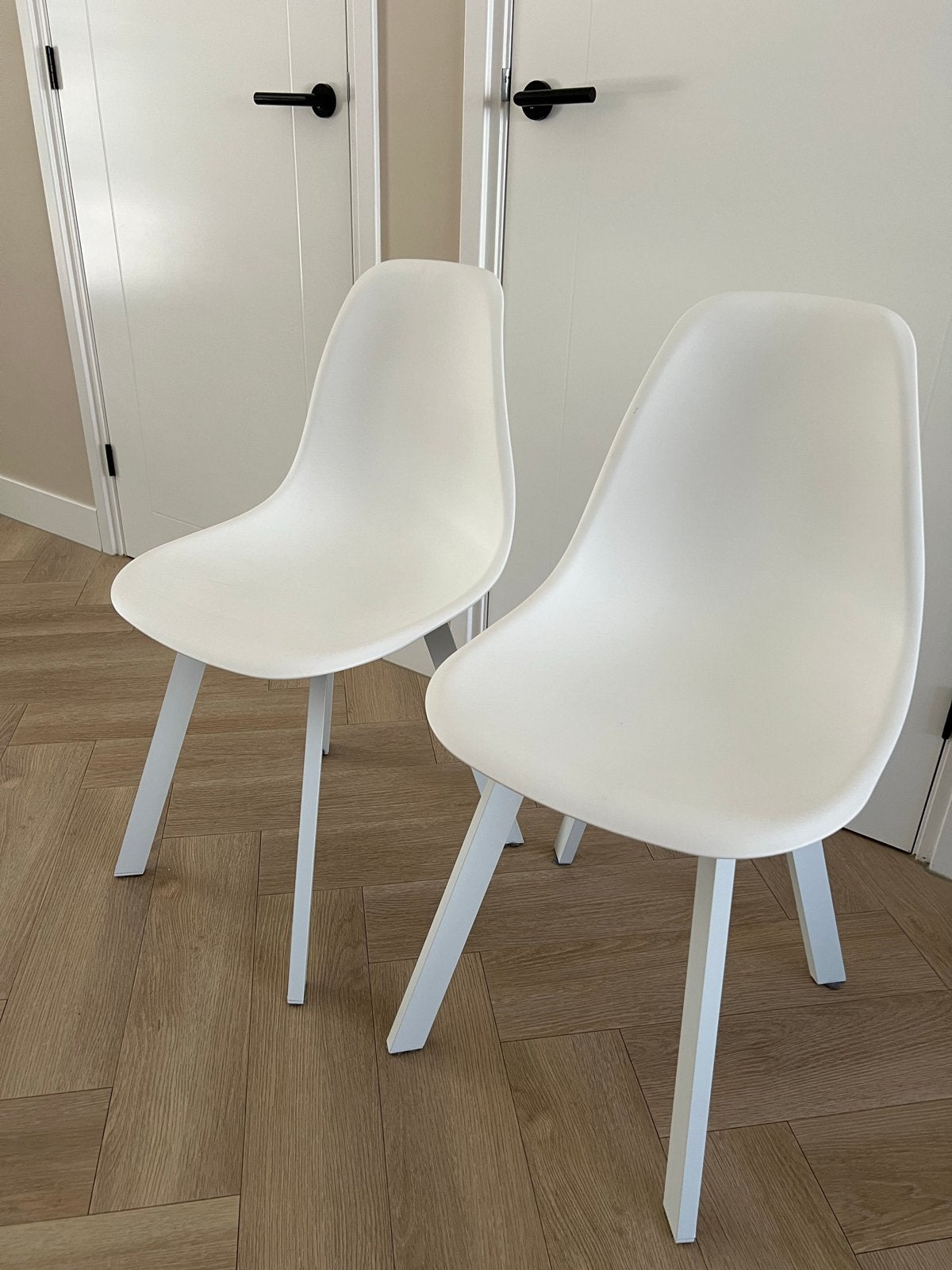 Set van 2 witte stoelen - Nieuw, Ophalen, Kunststof, Twee, Wit