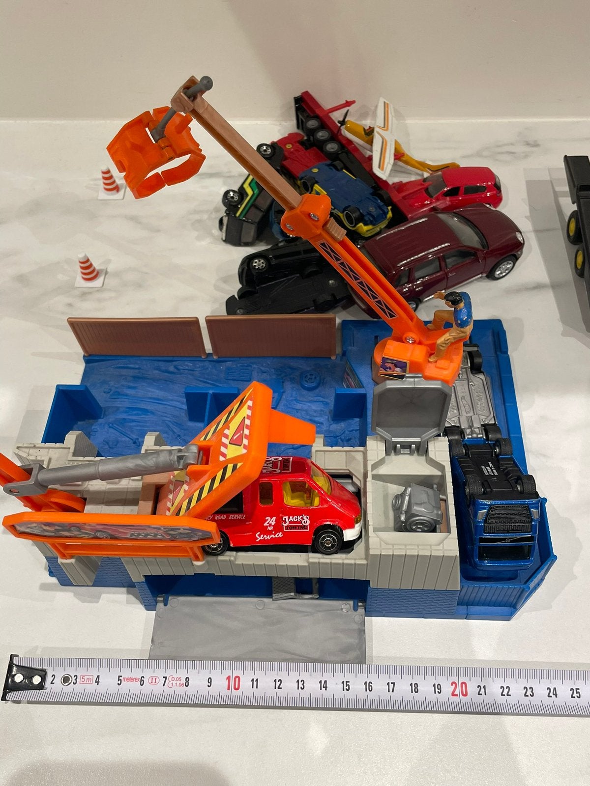 Hotwheels autosloperij + accessoires, Kinderen en Baby's, Speelgoed | Racebanen, Ophalen of Verzenden, Zo goed als nieuw, Handmatig