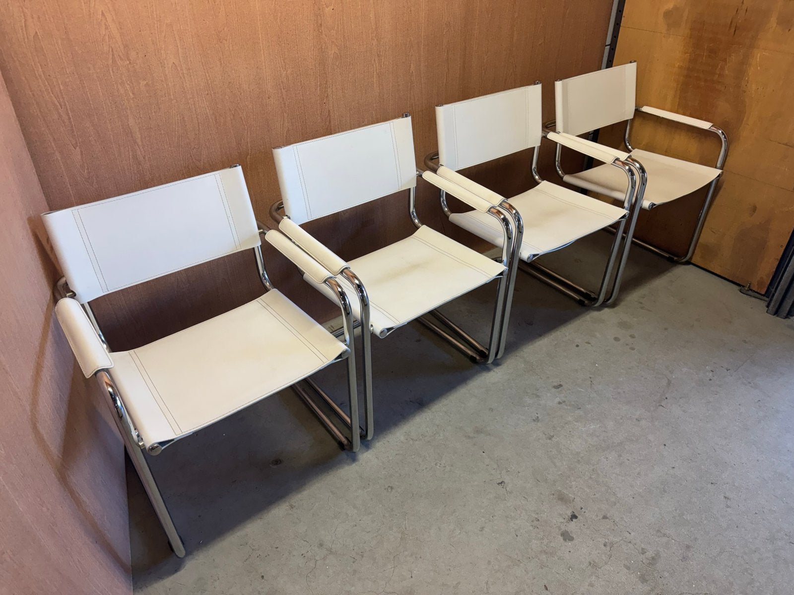 Set van 4 Bauhaus stijl cantilever stoelen, Ophalen