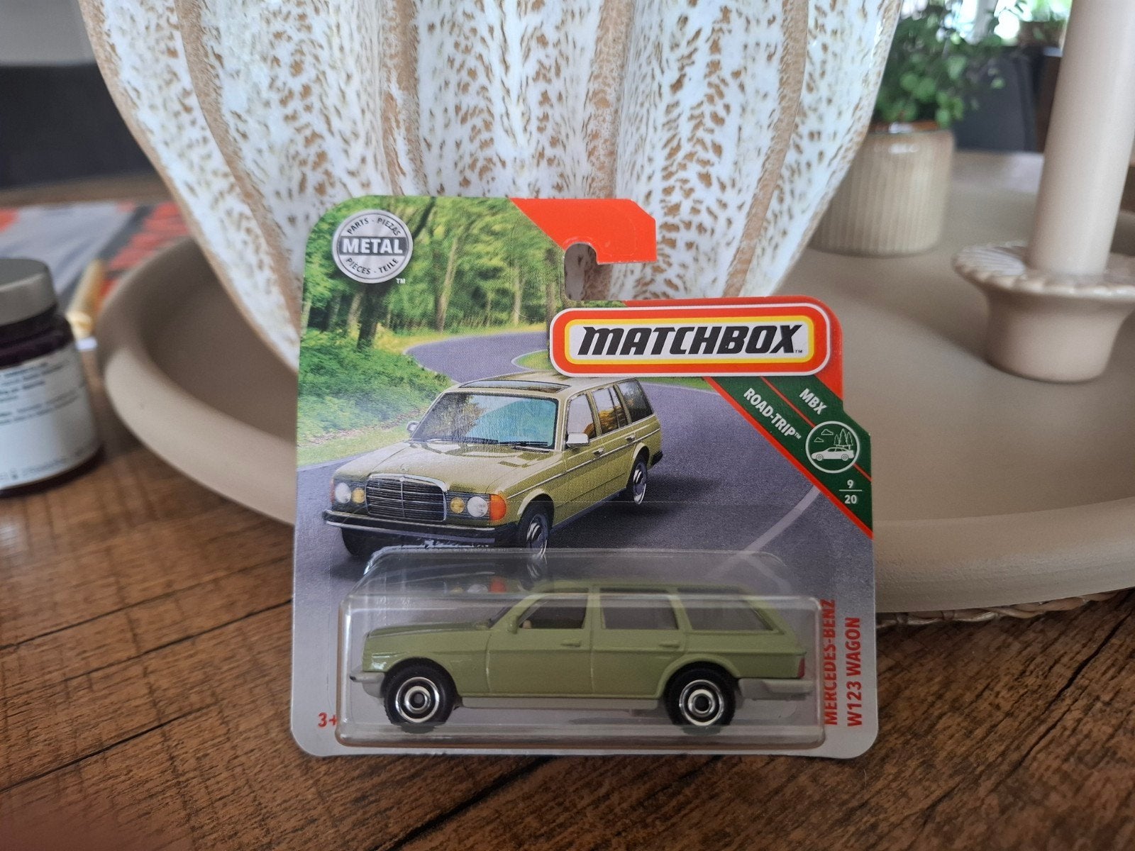 Matchbox Mercedes-Benz W123 Wagon - Nieuw in verpakking, Ophalen of Verzenden, Nieuw, Auto