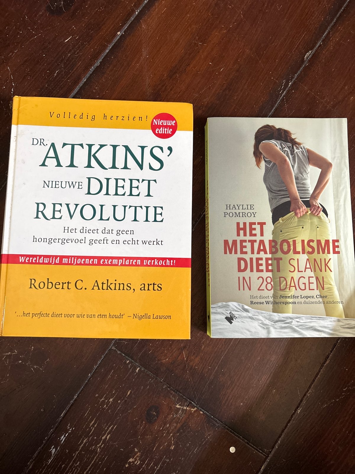 Atkins Dieet Revolutie & Het Metabolisme Dieet (2 boeken), Boeken, Ophalen of Verzenden, Gelezen, Dieet en Voeding