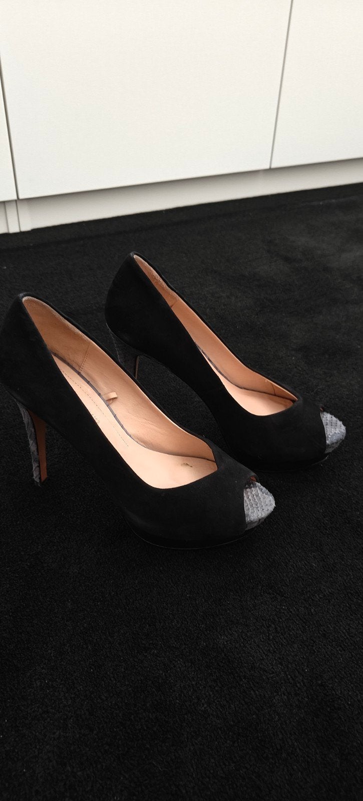 Zara Peep-toe slangenprint pumps maat 40, Ophalen of Verzenden, Gedragen, Zara, Zwart