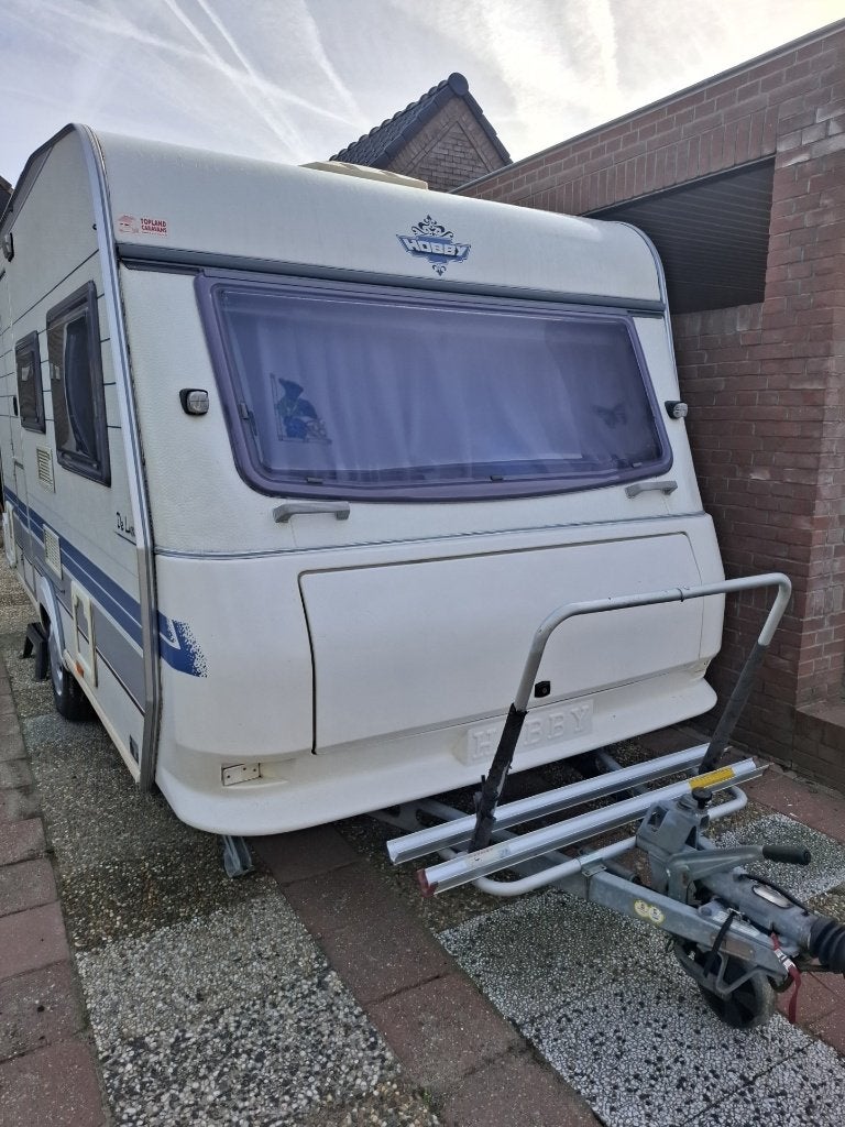 Foto 2 van Hobby 400 SF De Luxe 1998 richtprijs is 4000 euro