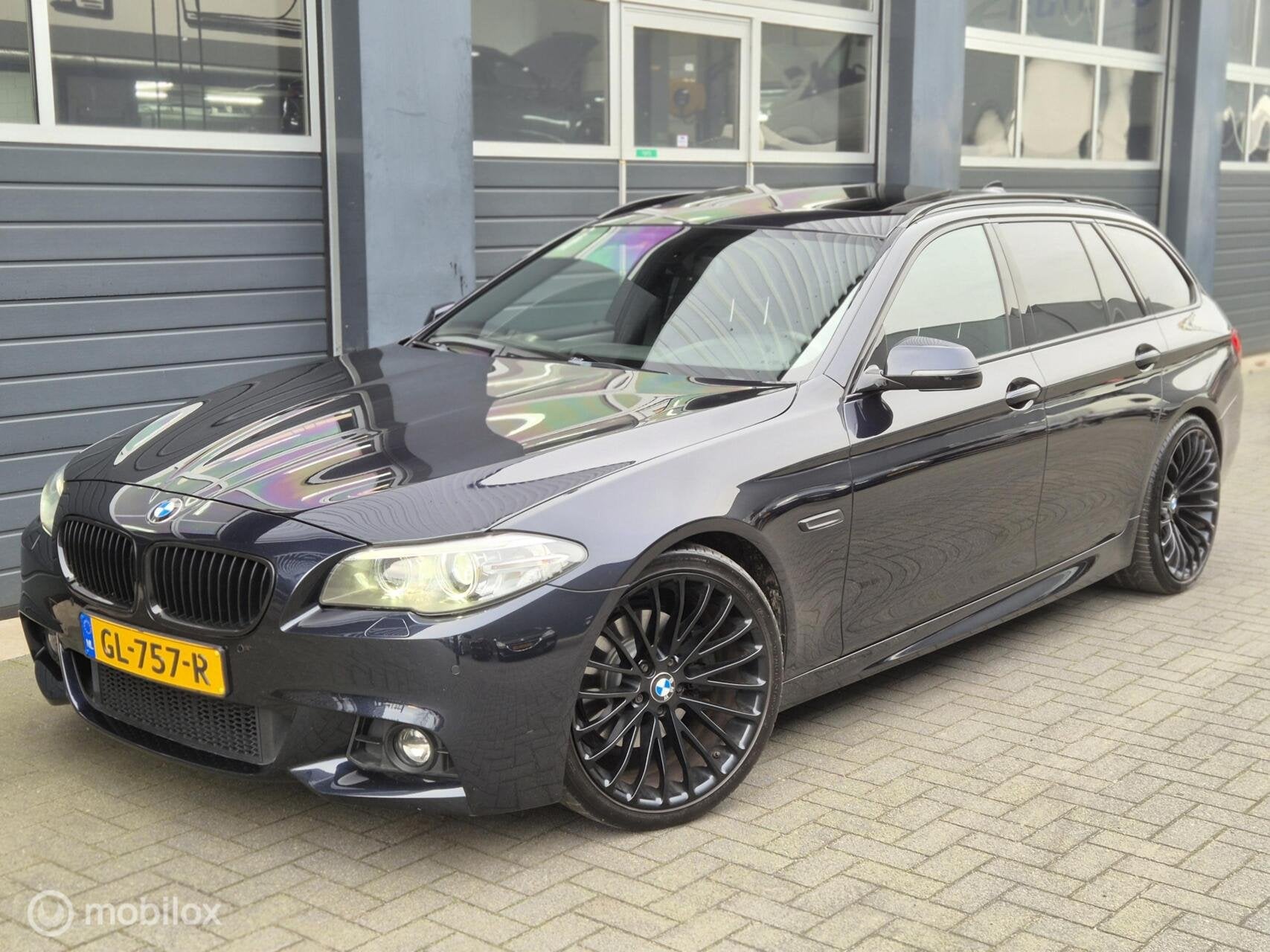 BMW 5-serie Touring 520i High Executive M-pakket Automaat LC, Automaat, Achterwielaandrijving, Gebruikt, Euro 6