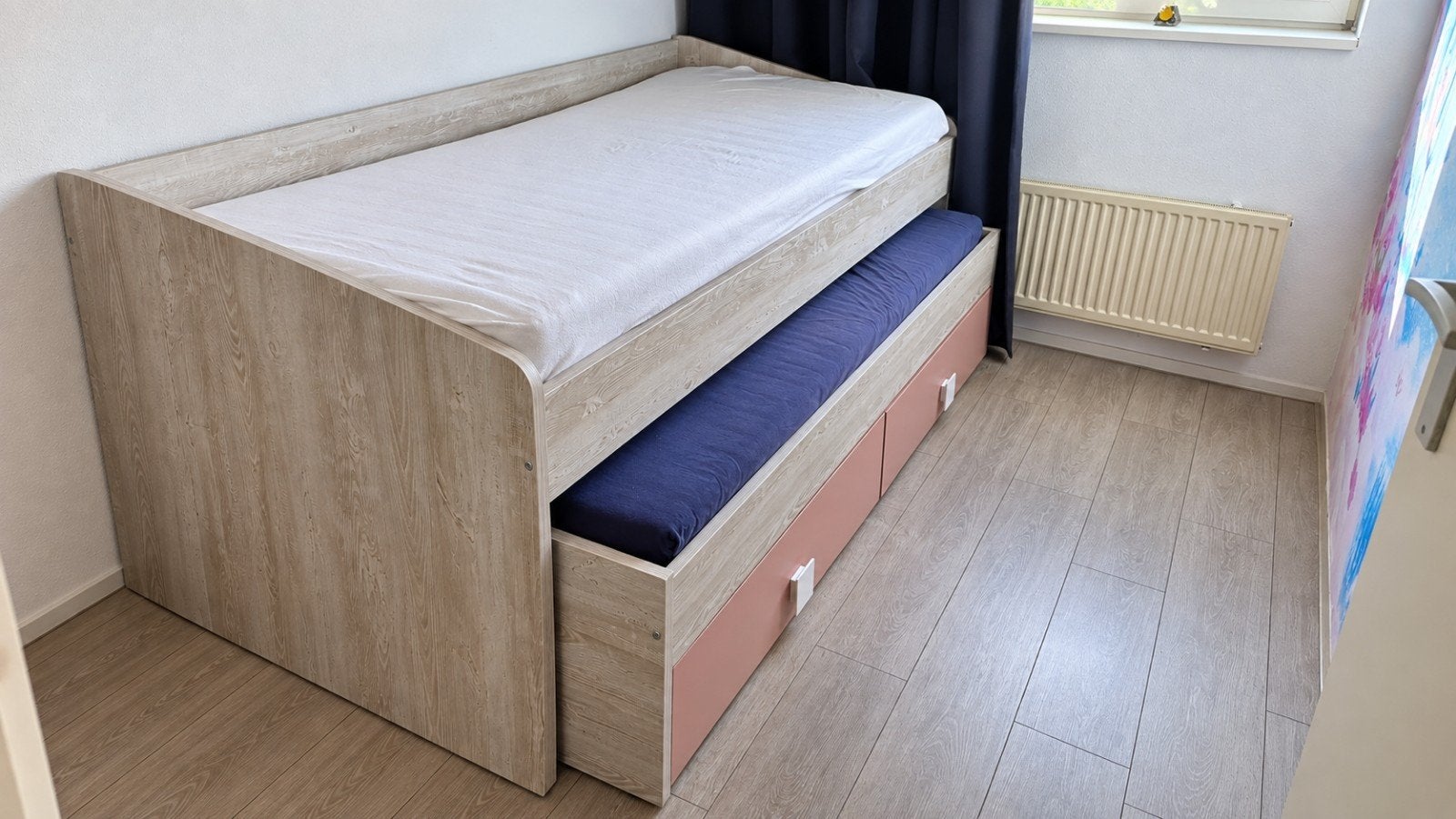 Bed met uitschuifbed + 2 matrassen en grote opberglades, Ophalen, Gebruikt, 90 cm, 200 cm