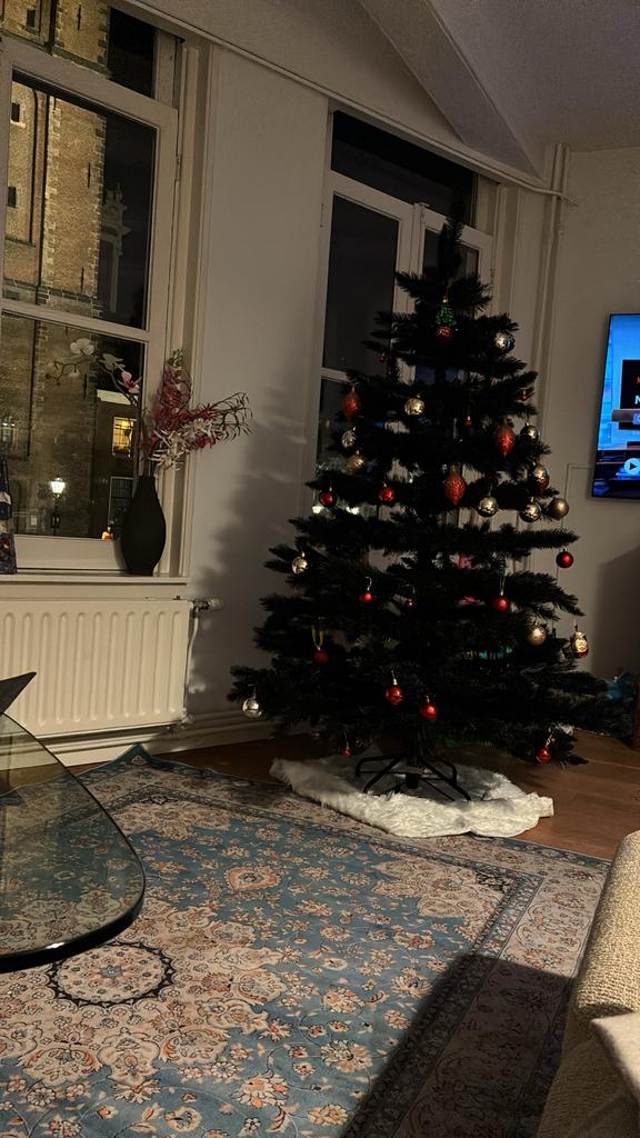Zwarte kunstkerstboom 185 cm – Triumph Tree, Diversen, Kerst, Ophalen of Verzenden, Zo goed als nieuw