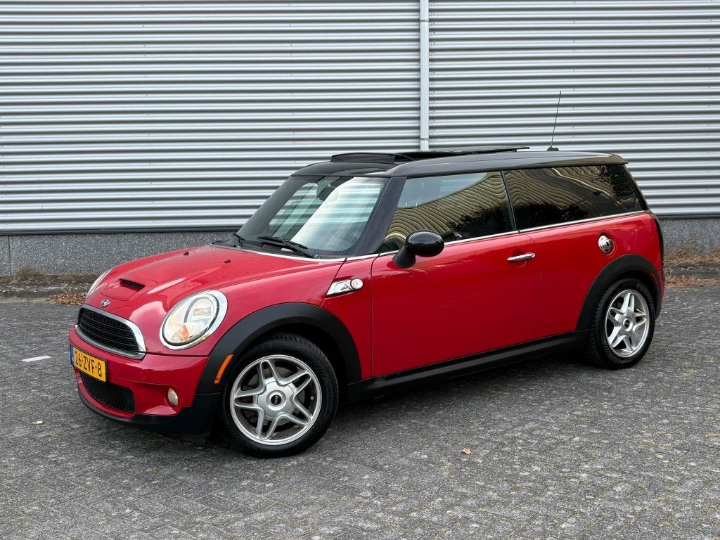 MINI Clubman 1.6 Cooper S Chili Panoramadak Airco ijskoud AP, Gebruikt, 4 cilinders, 4 stoelen, Leder en Stof