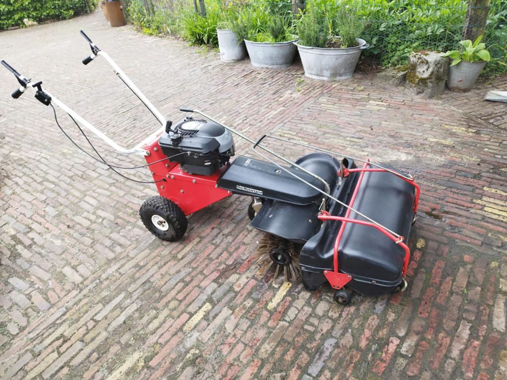 Tielbürger TK32 veegmachine - goede conditie, Ophalen, Zo goed als nieuw, Tielbürger