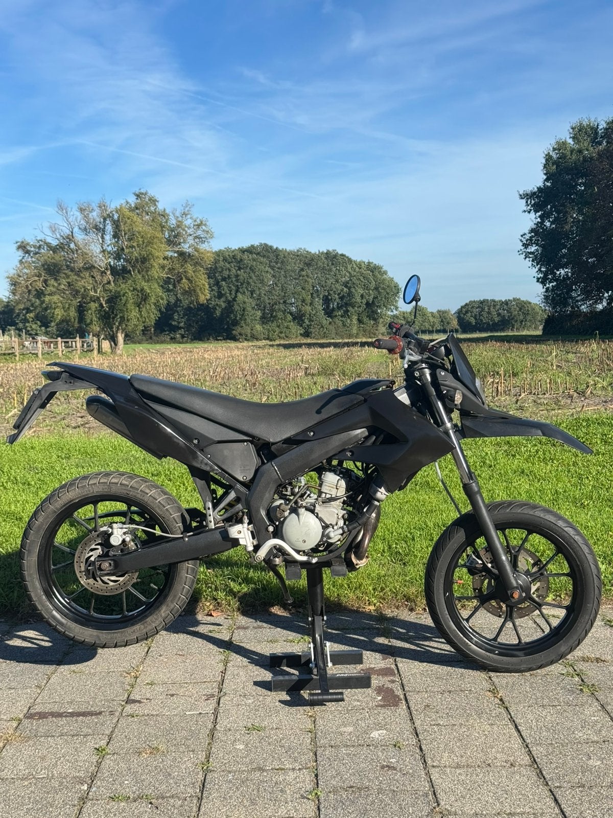 Derbi senda xtreme 2016 50 cc origineel, Ophalen, 6 versnellingen, Maximaal 45 km/u, Zo goed als nieuw