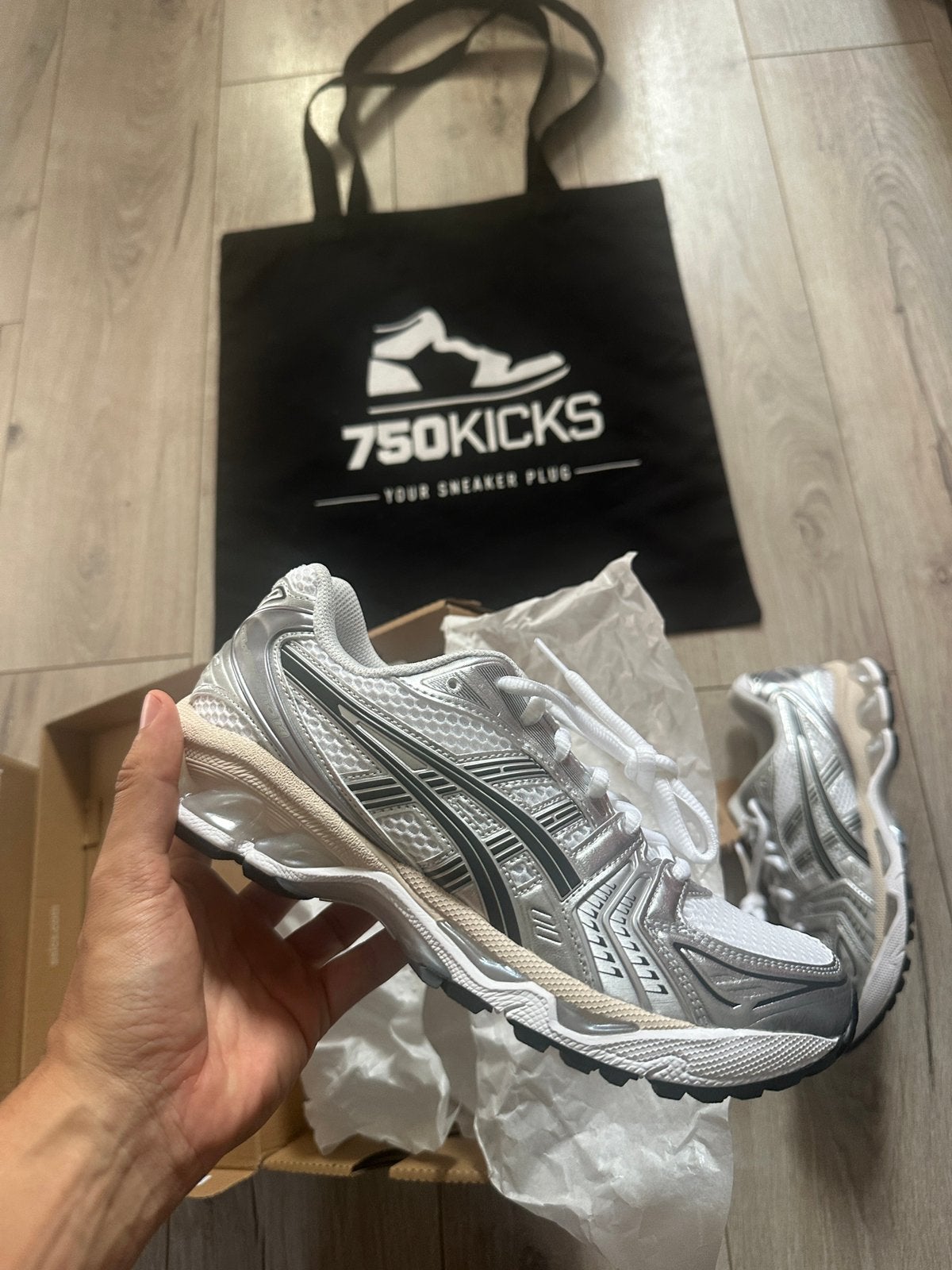 ASICS Gel-Kayano 14 White Graphite Grey Maat EU39,5 39.5, Nieuw, Ophalen of Verzenden, Grijs, A
