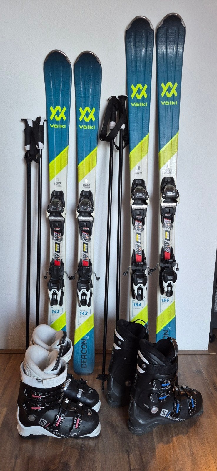Volkl skis 142 and 153, Salomon ski shoes 26 and 28, Sport en Fitness, Skiën en Langlaufen, Ophalen, 140 tot 160 cm, Ski's, Salomon