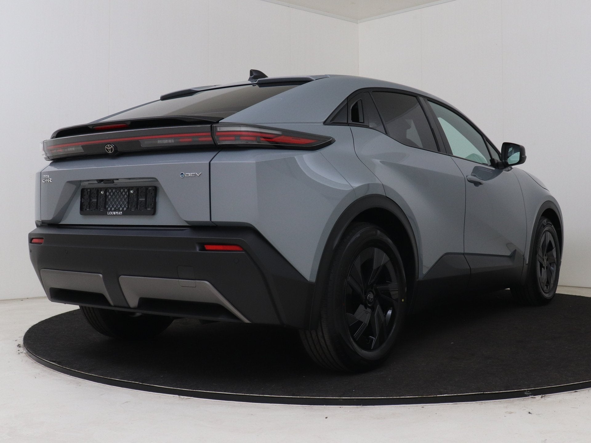 Toyota C-HR+ First Edition 77 kWh (bj 2026, automaat), 12 maanden, Leder en Stof, Origineel Nederlands, Automatische klimaatregeling