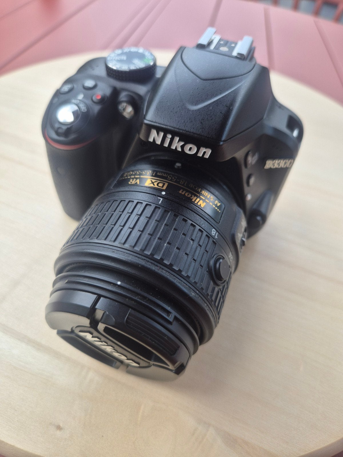 Nikon D3300 spiegelreflexcamera met 18-55mm lens + extra's, Spiegelreflex, Draagriem, Ophalen of Verzenden, Zo goed als nieuw
