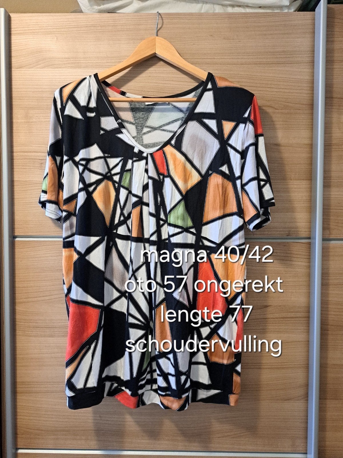 Magna shirtje maat 40/42, Kleding | Dames, Overige kleuren, Maat 42/44 (L), Ophalen of Verzenden, Magna