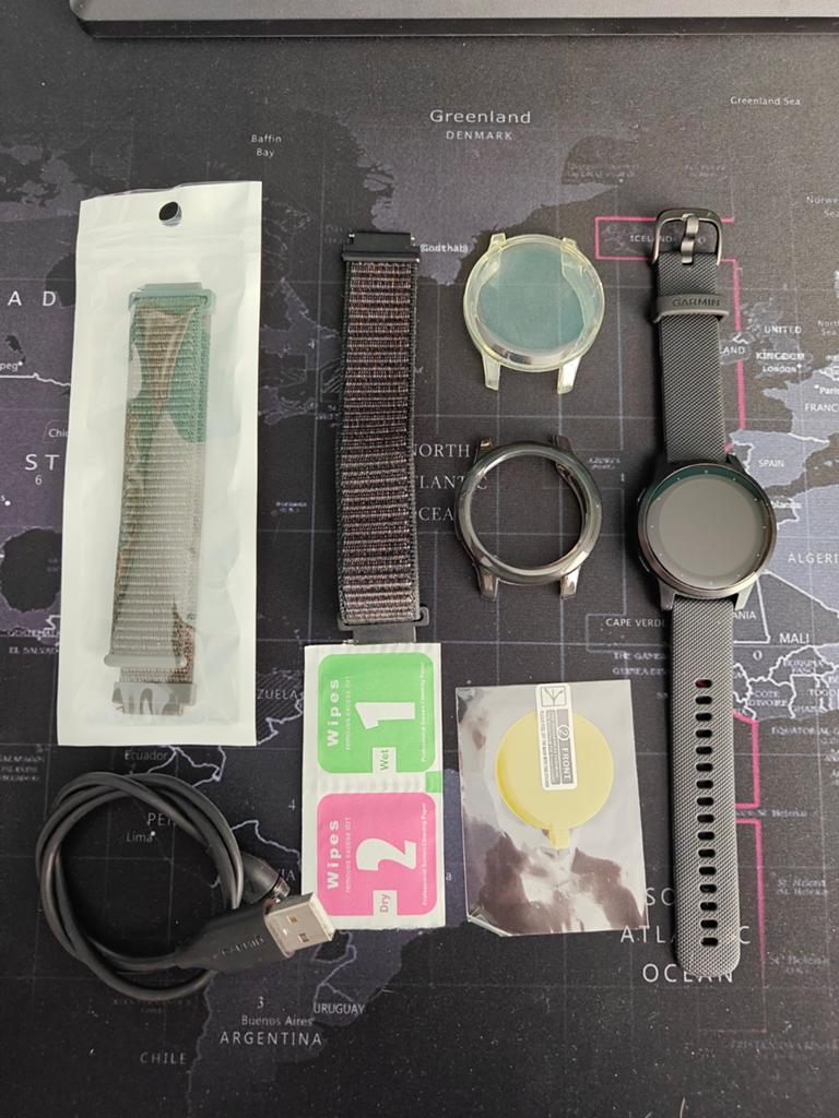 Garmin Vivoactive 4S Smartwatch met accessoires, Zwart, Garmin, Zo goed als nieuw, Waterdicht