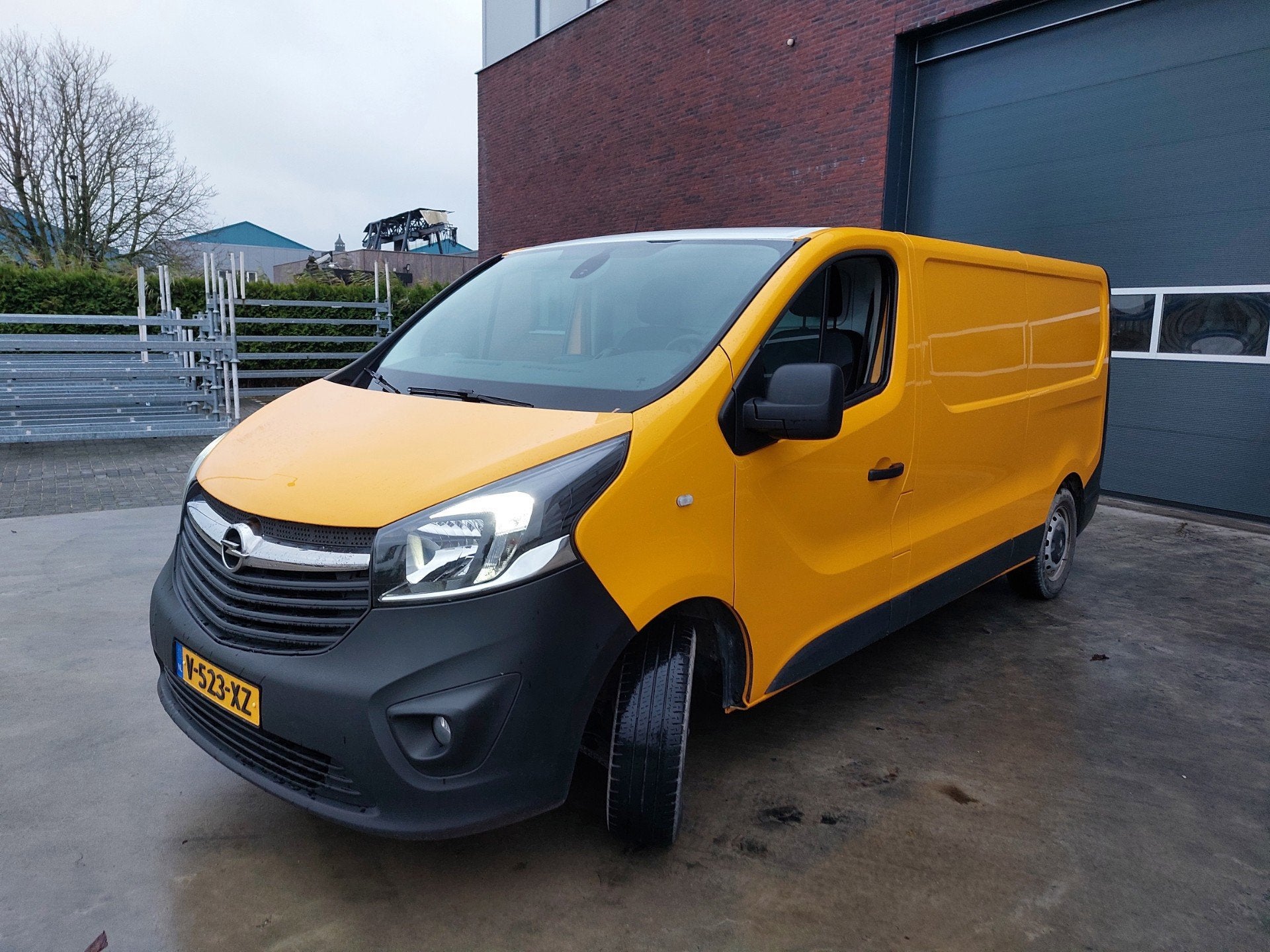 Opel Vivaro 1.6 CDTI L2H1 Edition Airco/Navigatie/Camera 4-2, Auto's, Gebruikt, 4 cilinders, Bedrijf, 1695 kg