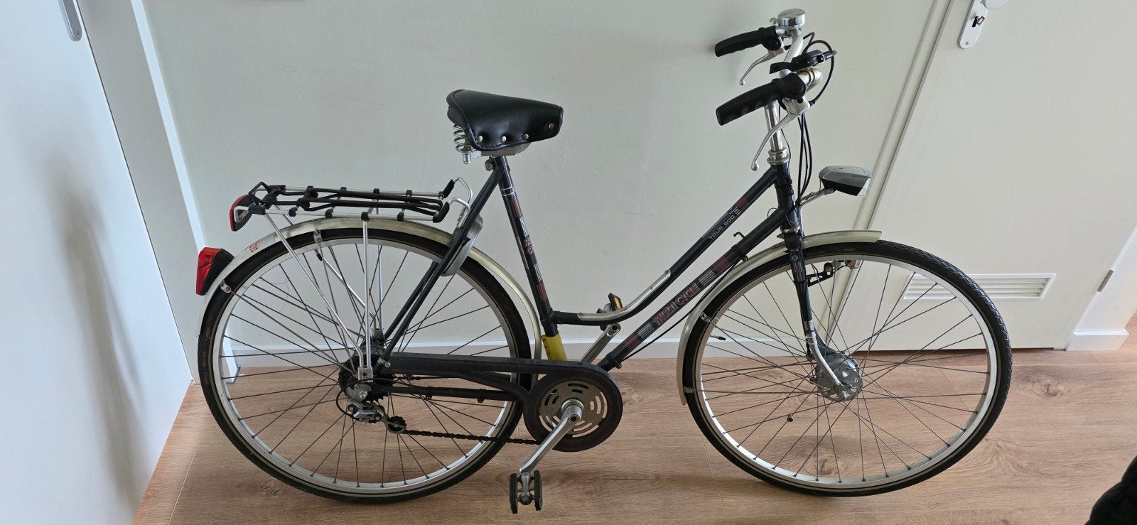 Damesfiets met versnellingen en bagagedrager, Velgrem, Versnellingen, Ophalen, Overige merken