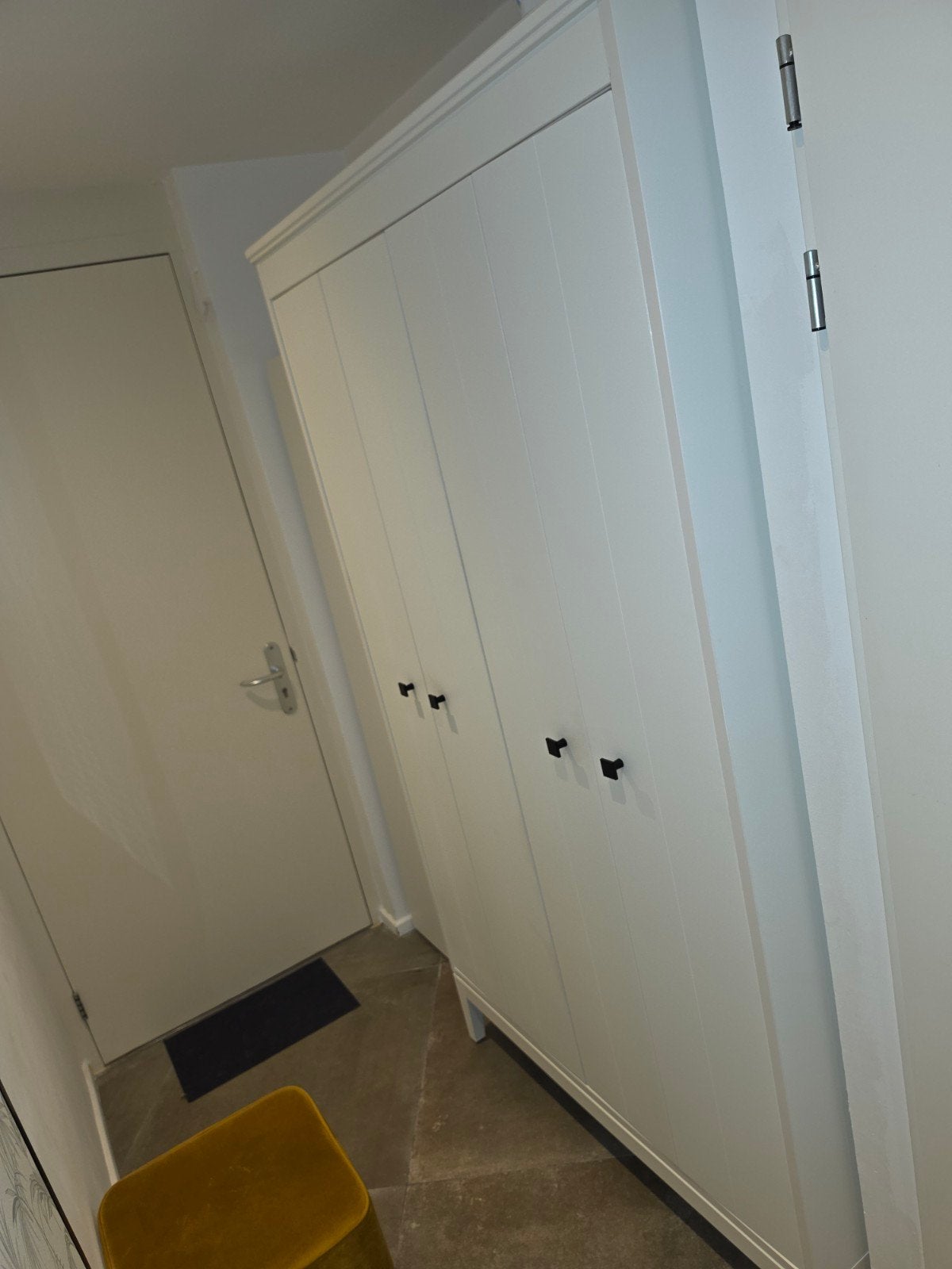 Witte Ikea Idanas kledingkast met planken en hangruimte., Met deur(en), Gebruikt, 100 tot 150 cm, 200 cm of meer