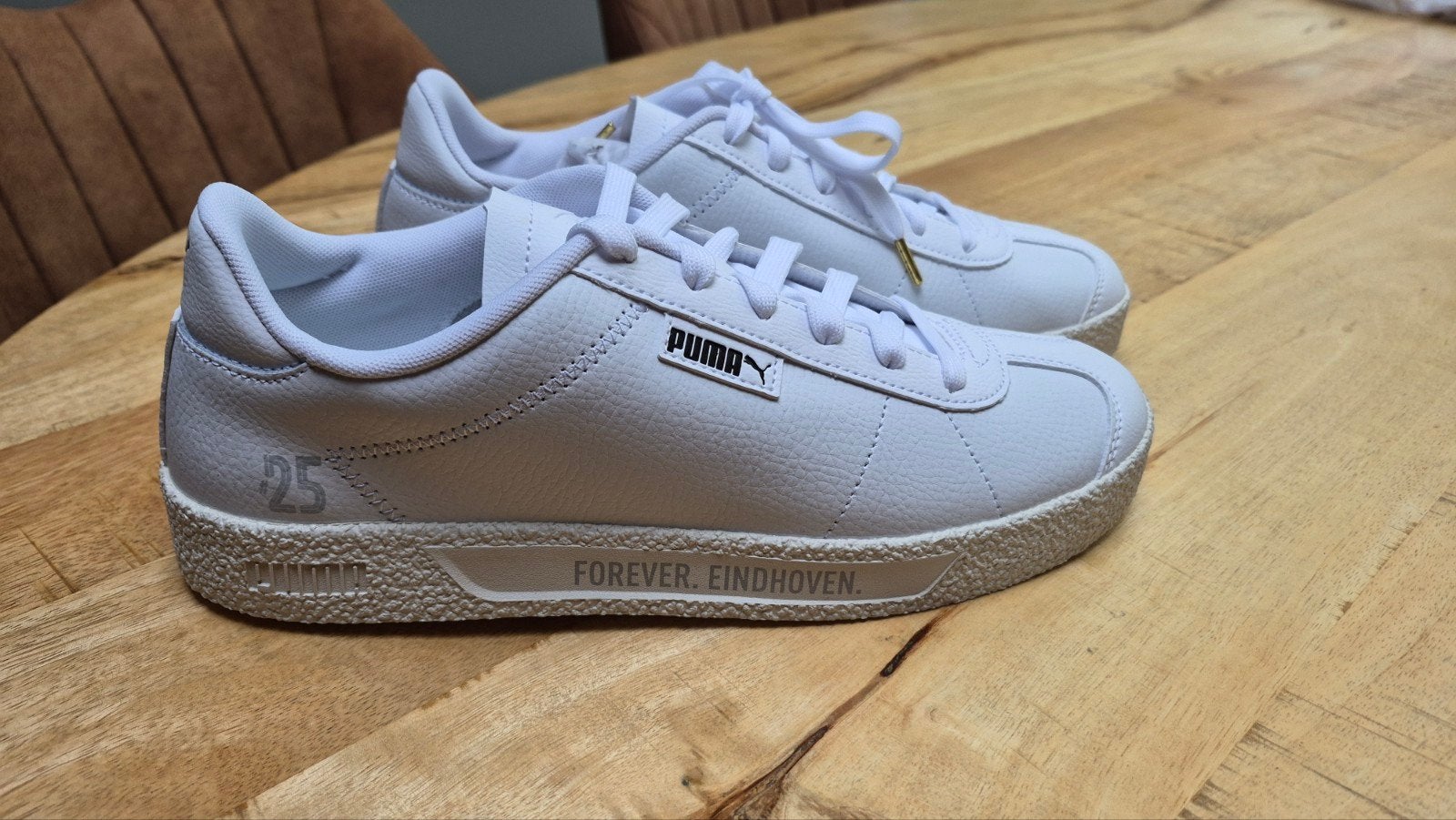 PUMA sneakers – Forever Eindhoven – nieuw!, Ophalen of Verzenden, Nieuw, Wit