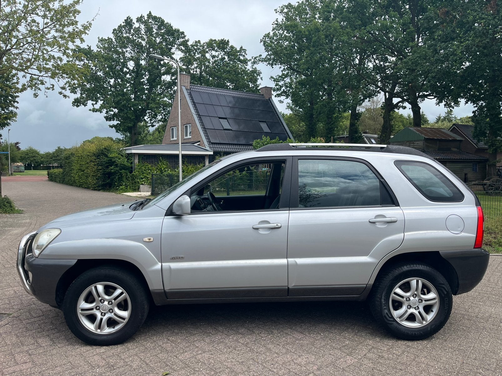 Kia Sportage 2.7 4WD AUTomaat  Grijs 4x4  apk 9/2/2027, Auto's, Kia, Automaat, Zwart, Bedrijf, Vierwielaandrijving