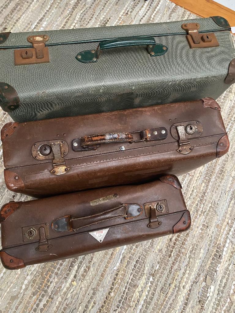 2 oude koffers, de kleinste is verkocht!, Ophalen
