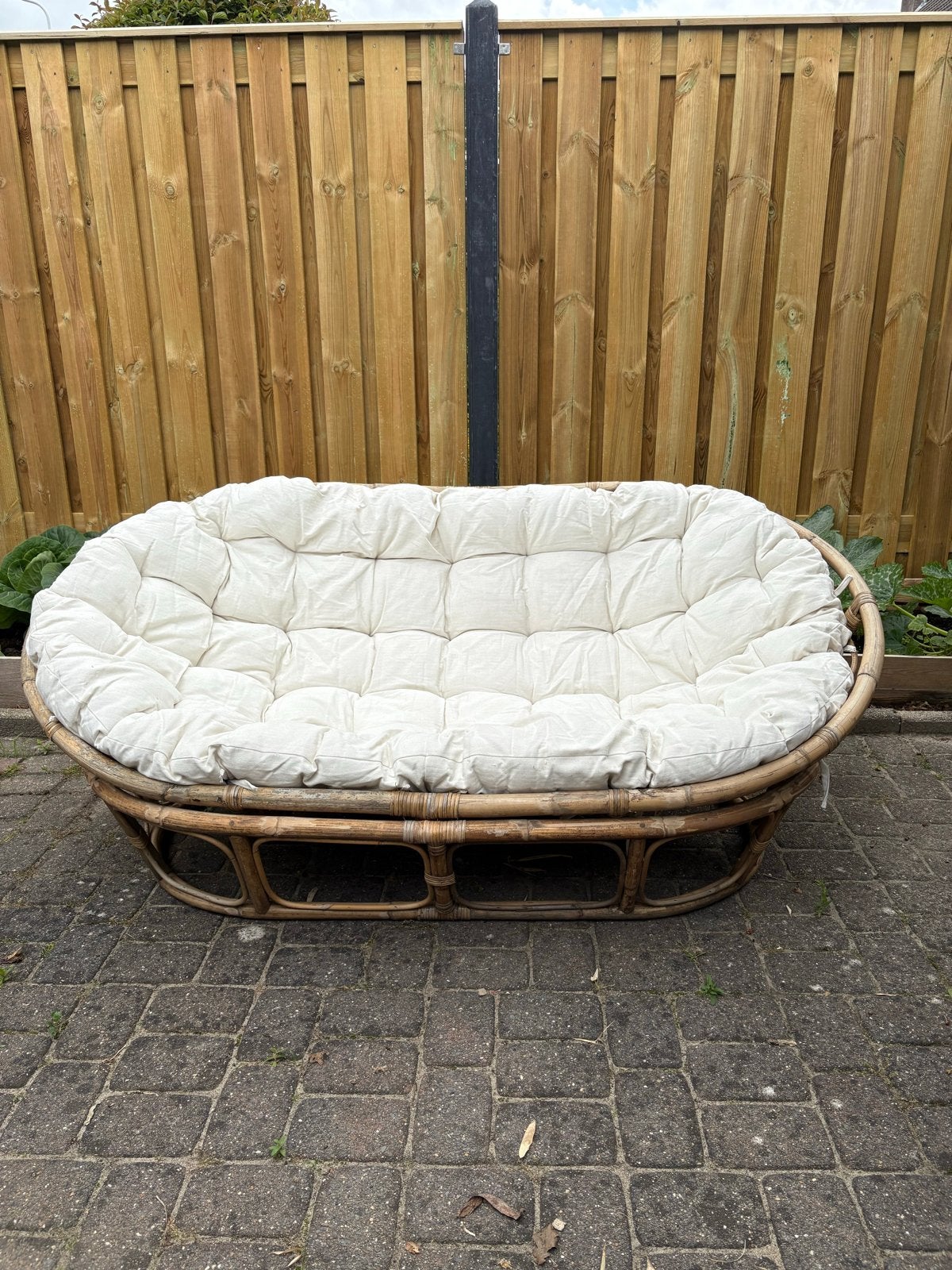 Loungebank Mamasan bruin rotan met kussen - Gamma, Tuin en Terras, Rotan, Zo goed als nieuw, Loungeset, Bank