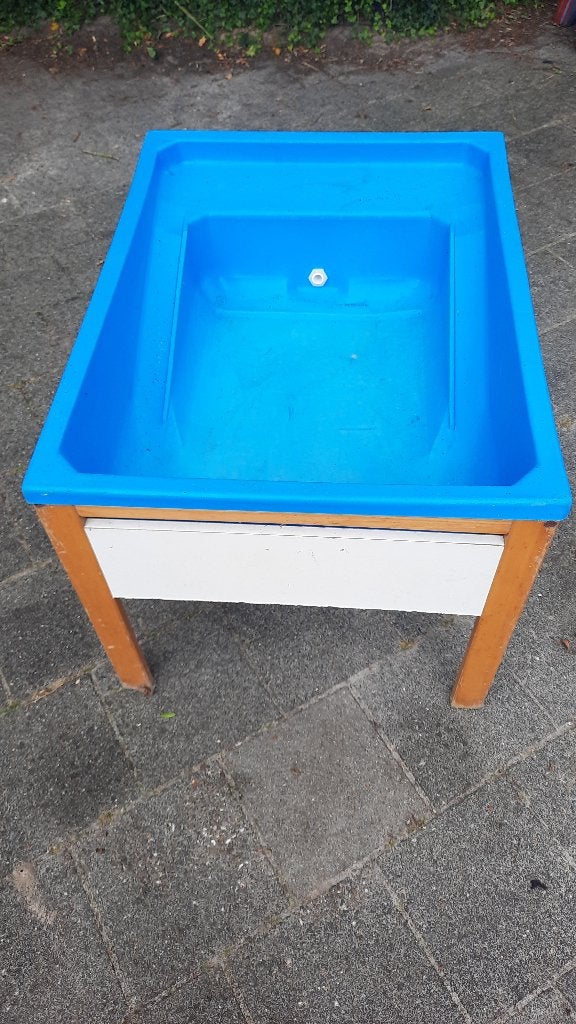 Watertafel of zandtafel, Ophalen, Gebruikt