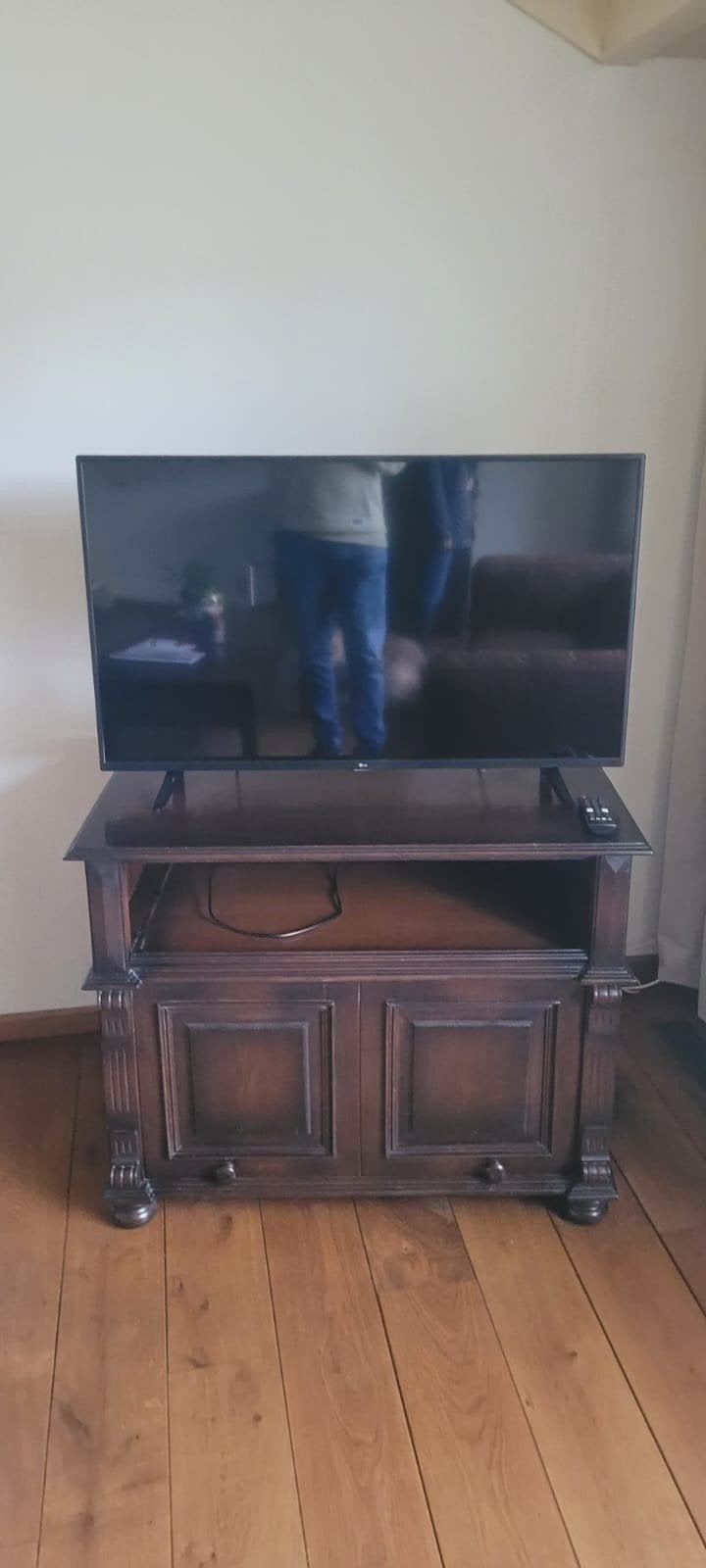 Tv meubel, Ophalen, Zo goed als nieuw, Minder dan 100 cm, 25 tot 50 cm