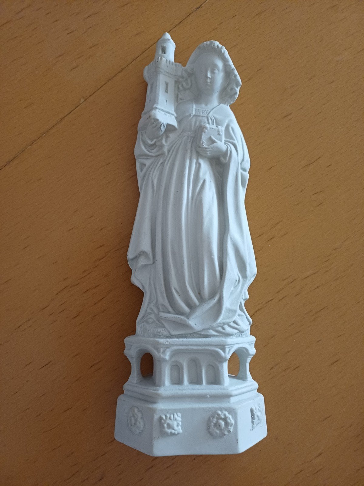 de H Barbara van bisquit porselein,bescherm H van de mijnwer, Verzamelen, Ophalen of Verzenden, Zo goed als nieuw, Beeld(je)