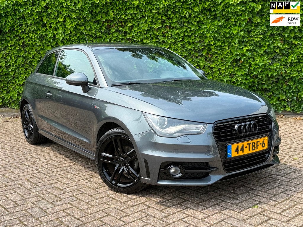 Audi A1 1.2 TFSI Pro Line S | Nap | Cruise | Navi | Leder, Auto's, Audi, Voorwielaandrijving, Euro 5, 86 pk, Zwart