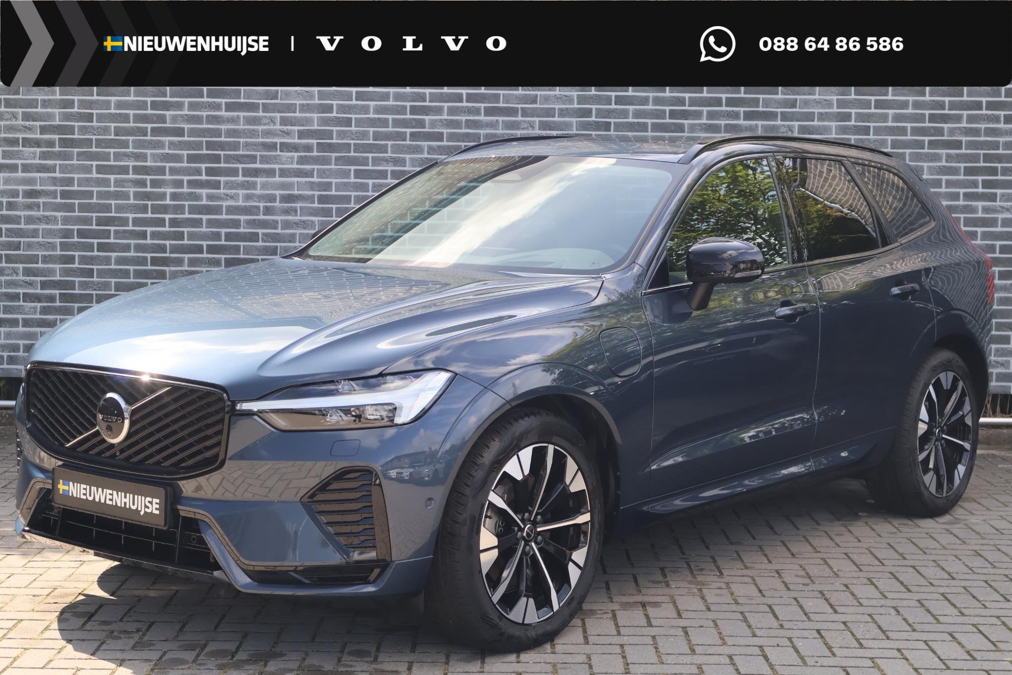 Volvo XC60 2.0 T6 Plug-in Hybrid AWD Ultra Dark | PHEV | Tre, Auto's, Gebruikt, Euro 6, 4 cilinders, Blauw
