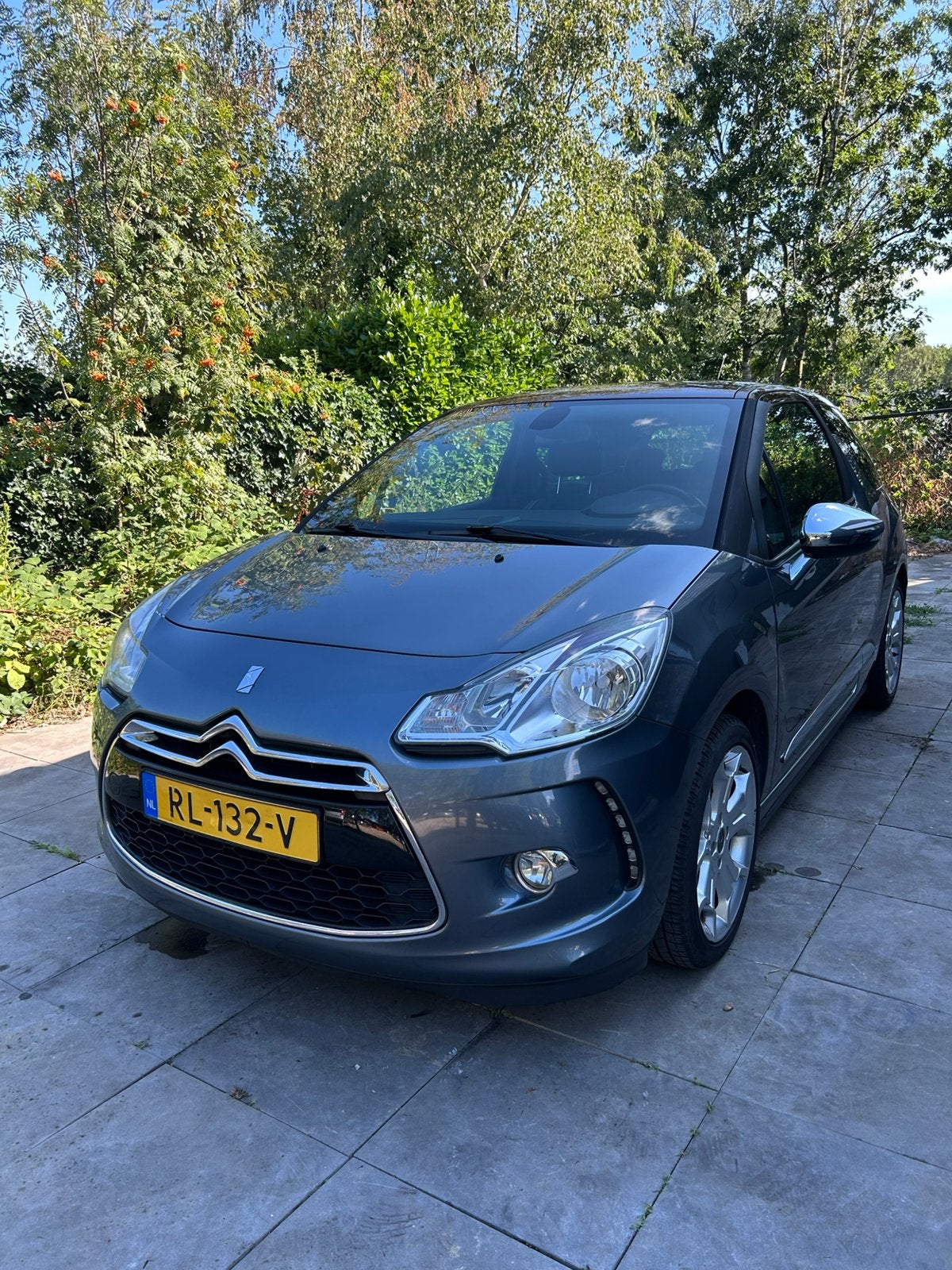 Citroën DS3 1.6 THP 2011 Grijs, Auto's, Citroën, 15 km/l, Zwart, Leder en Stof, 49 €/maand