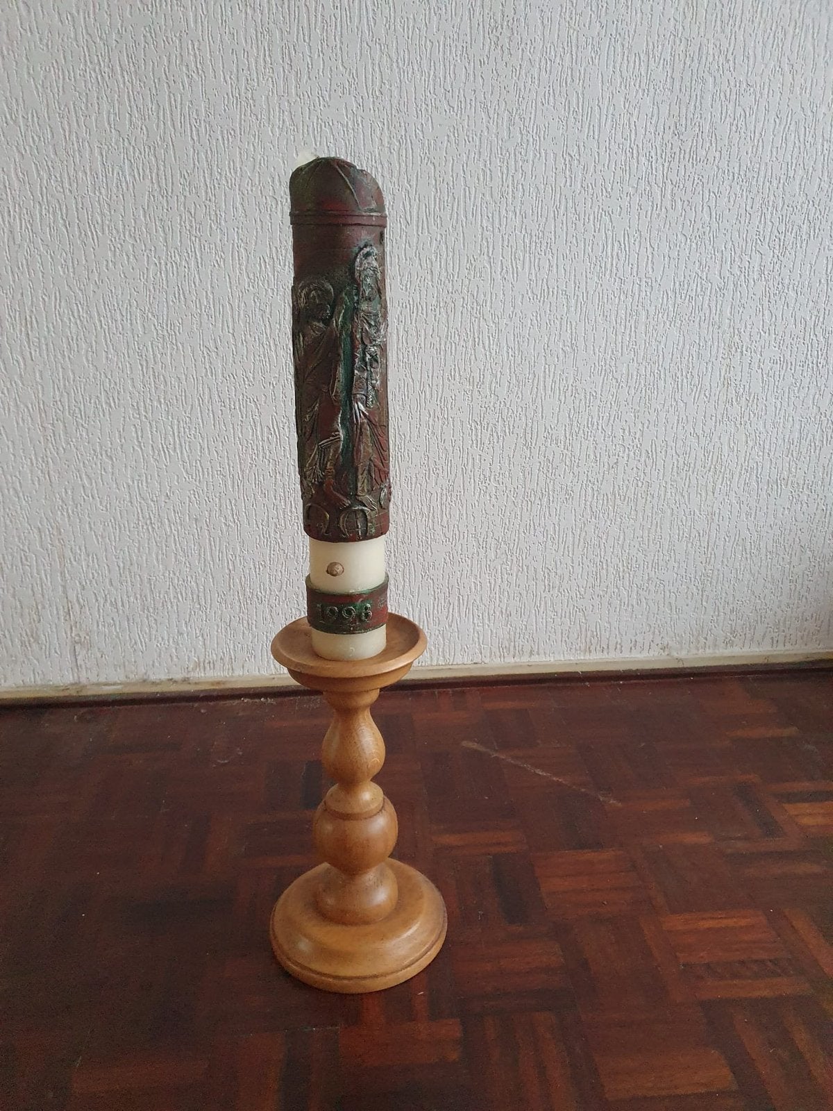 Houten kandelaar met kaars - 35 cm hoog, Ophalen of Verzenden, Overige materialen