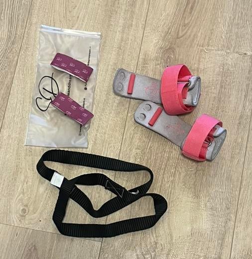 Turnleertjes en lusjes, Sport en Fitness, Turnen, Kindermaat 122 t/m 140, Ophalen, Zo goed als nieuw, Materiaal