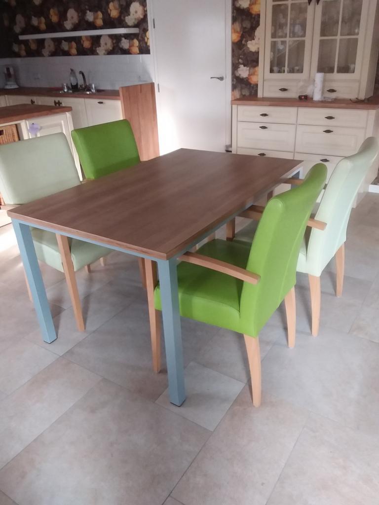 Eettafel met 4 of 6 stoelen., Ophalen, Gebruikt, 4 tot 6 stoelen