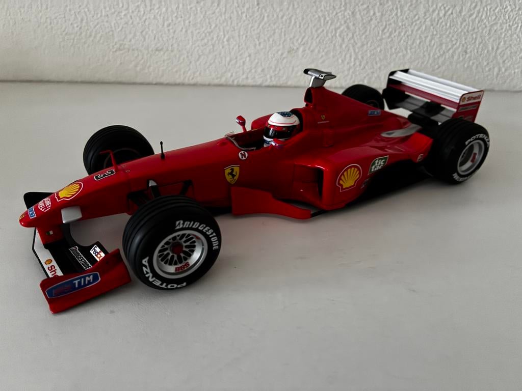 Ferrari F1 Schumacher F399 Hot Wheels 1:18, Ophalen, Zo goed als nieuw, Auto, Hot Wheels