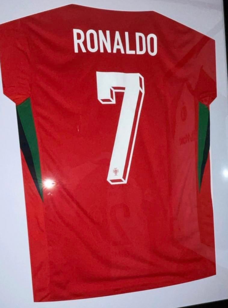 Cristiano Ronaldo EK shirt inclusief badges, Verzamelen, Sportartikelen en Voetbal, Ophalen of Verzenden, Nieuw, Buitenlandse clubs