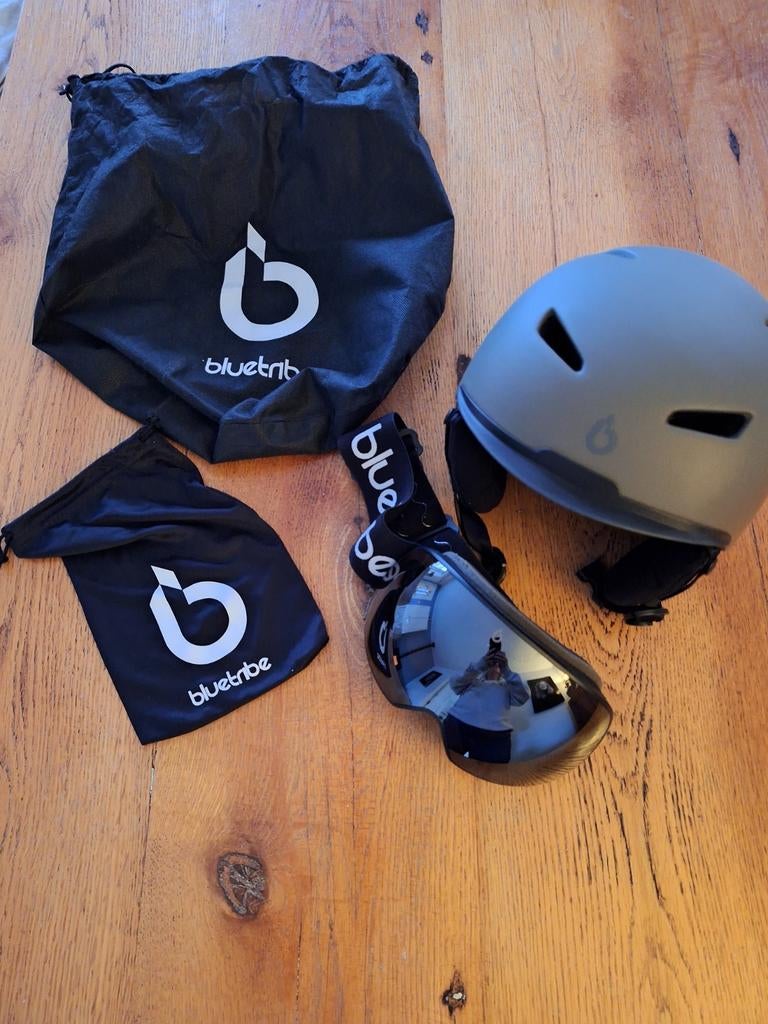 Bluetribe Skihelm Maat S/M - Zo goed als nieuw, Overige merken, Overige typen, Ophalen of Verzenden, Zo goed als nieuw