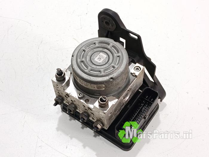 ABS Pomp van een Volkswagen Passat, Gebruikt, -, Volkswagen, -