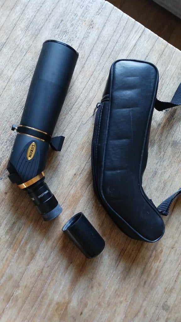 Luxon spotting scope met etui., Ophalen of Verzenden, Zo goed als nieuw, 20x of meer, Porro (met knik)