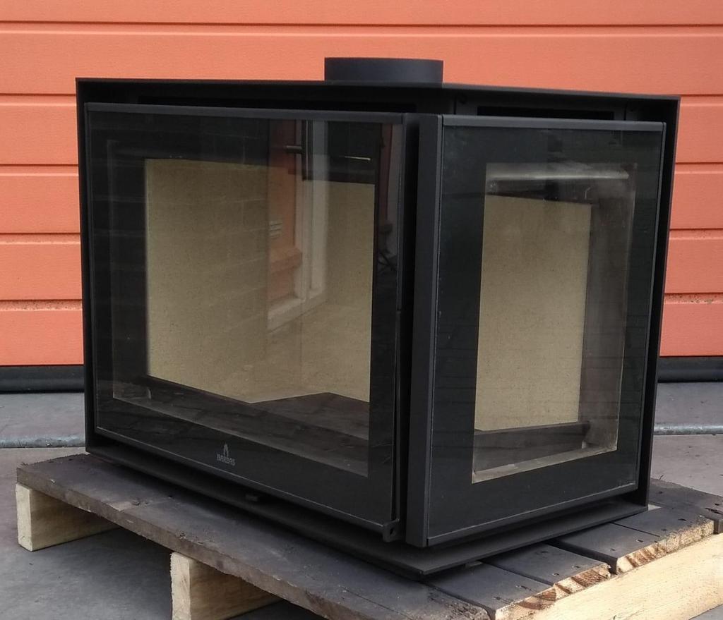 Demo model Barbas inzet hoekhaard met, Huis en Inrichting, Kachels, Ophalen, Houtkachel, Zo goed als nieuw, Inbouw