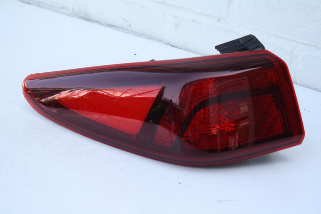 Achterlicht Hyundai Kona LED links Origineel ! Mooi !, Ophalen of Verzenden, Gebruikt, Hyundai