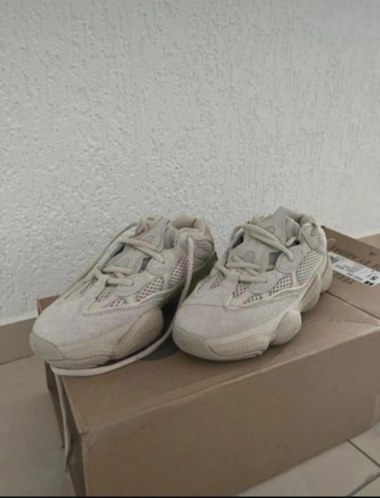 Yeezy 500 Origineel, Ophalen of Verzenden, Zo goed als nieuw, Overige kleuren