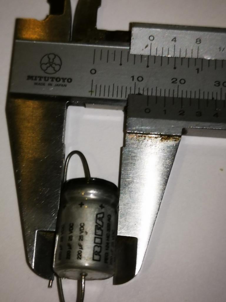 220µF 25V Rifa PEG124 Long Life Audio, Ophalen of Verzenden