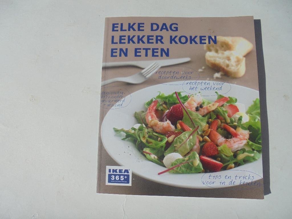 Kookboek ‘Elke dag lekker koken en eten’ Ikea (s313), Boeken, Kookboeken, Ophalen of Verzenden, Zo goed als nieuw