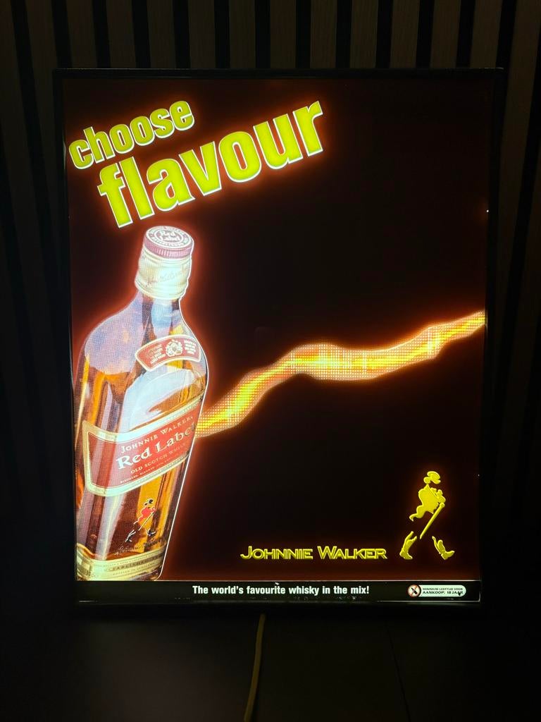 Johnnie Walker Red Label Lichtbak Reclame, Verzenden, Zo goed als nieuw, Lichtbak of (neon) lamp