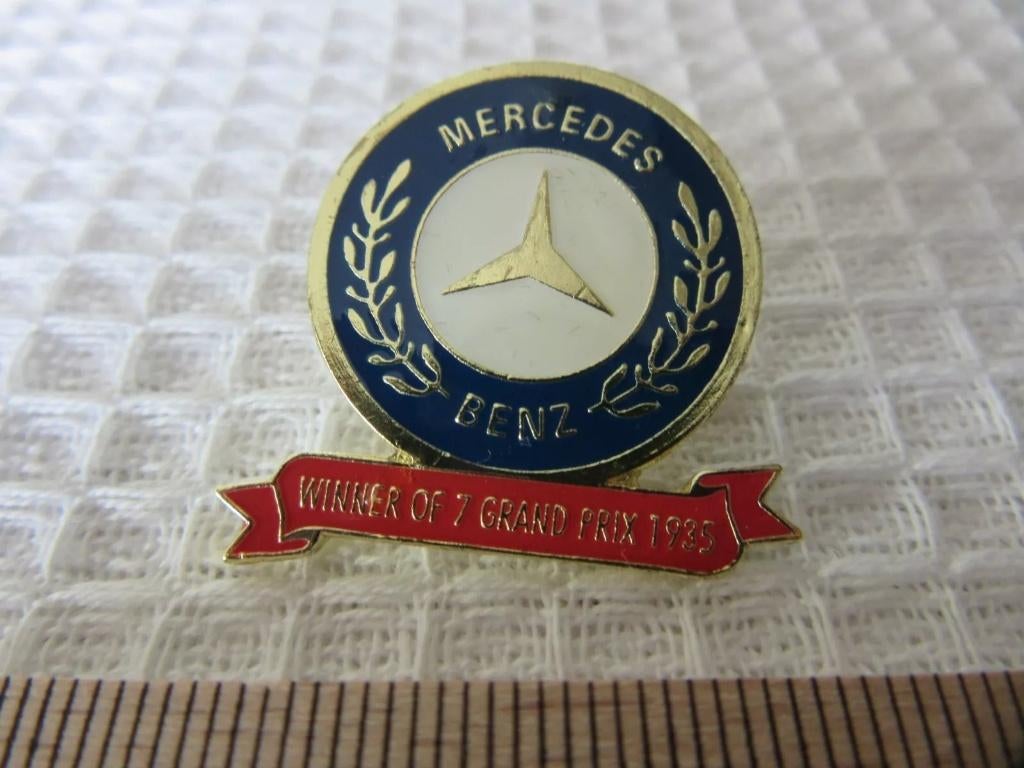 Pin, Mercedes Benz, winner of 7 Grand Prix 1935, Verzenden, Zo goed als nieuw, Auto's