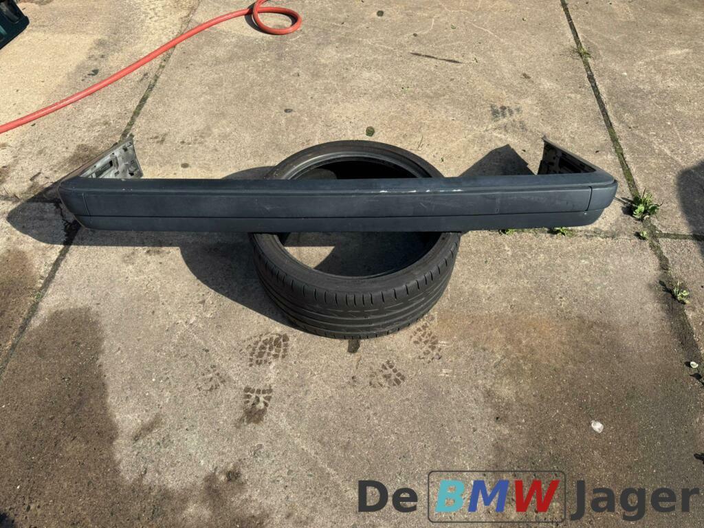 Achterbumper grijs BMW 3-serie E30 ('87-'92) 51121953647, Auto-onderdelen, Gebruikt, Ophalen of Verzenden, Achter, Bumper